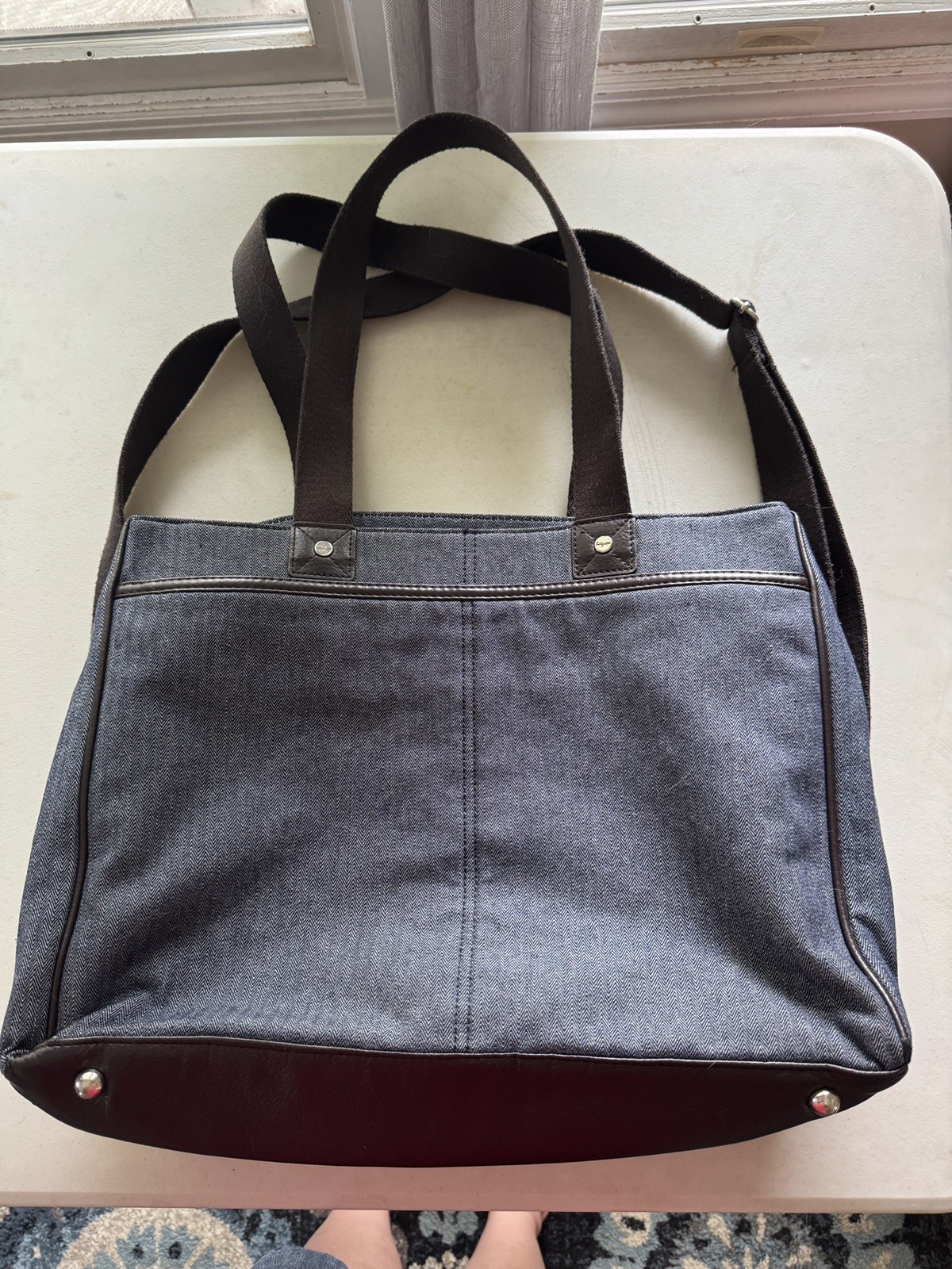 Thirty One Denim Laptop/Tote Bag  3 Main Dividers Front & Back Pockets 18 x 13