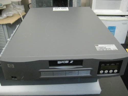 HP STORAGEWORKS LTO2 ultrium 2 1/8 8 Slots tape AUTOLOADER  AF203A 391205-001 