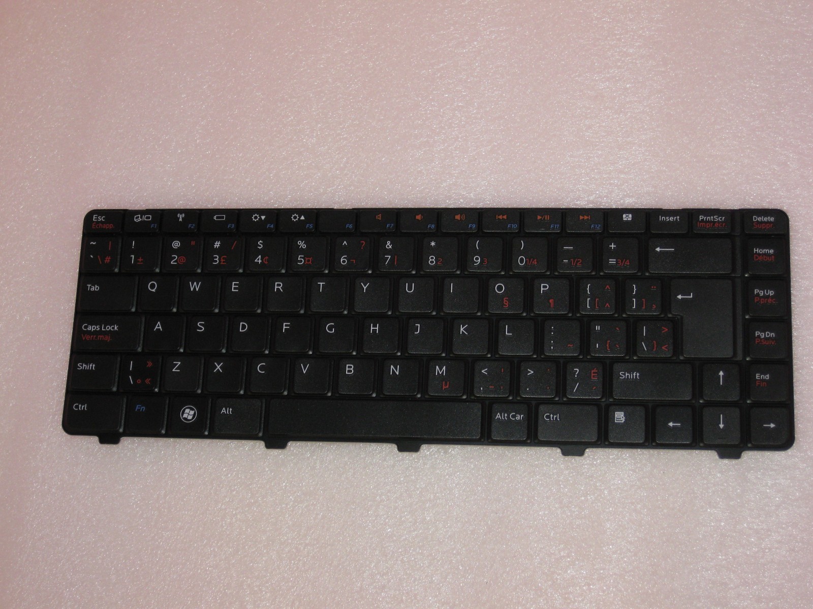 NEW Original GENUINE DELL STUDIO 15 SPANISH KEYBOARD - YN6FN V100830AK1 