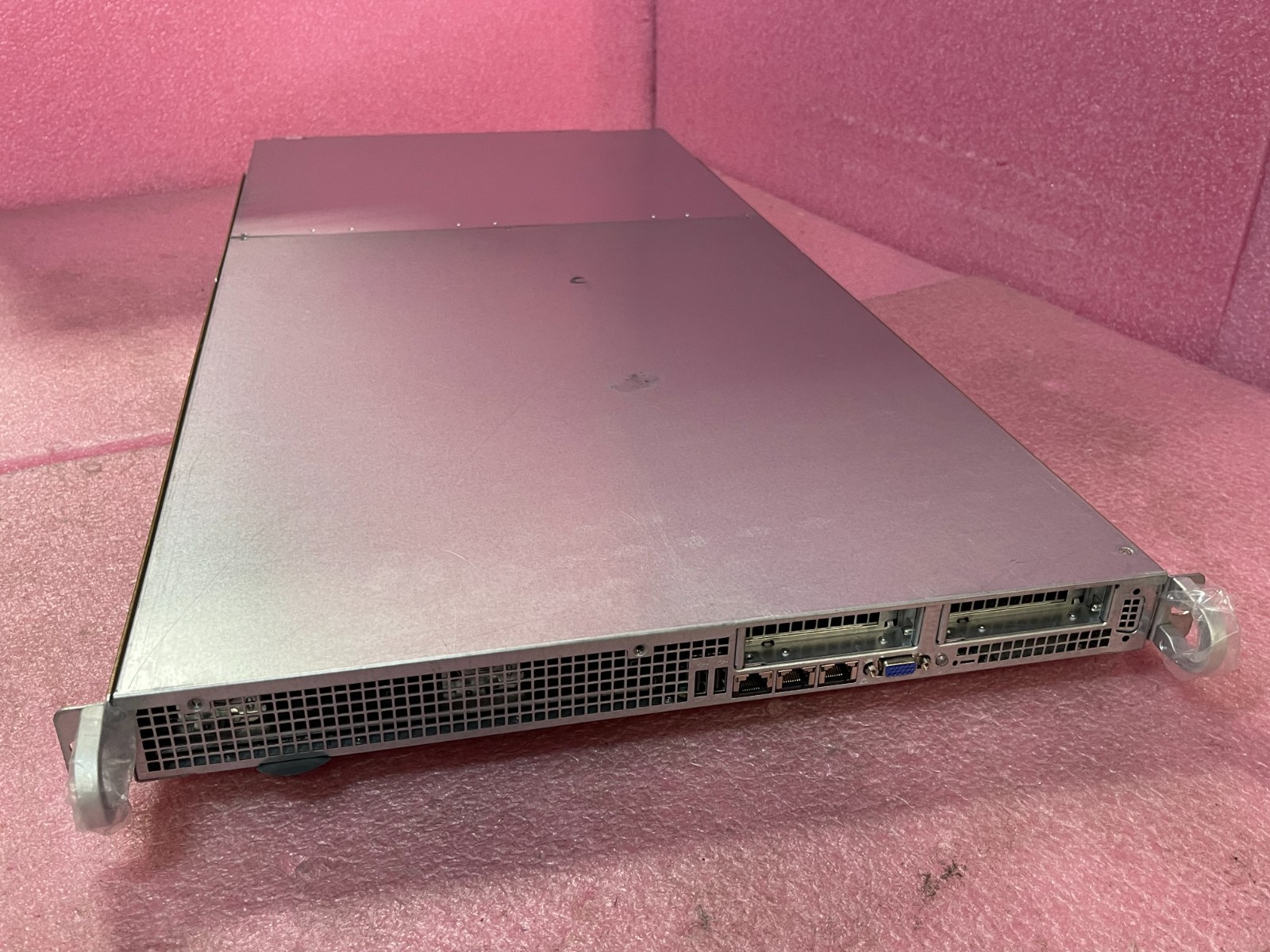 Strong-IT SYS-6017R-73THDP+ SuperMicro SuperServer 12X INTERNAL 3.5" HDD CTO