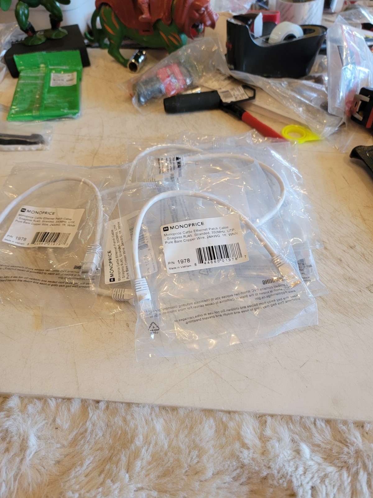 Monoprice Cat5e Ethernet Cable, Sngls RJ45, Strdnded, 350MHz, 24AWG, 1FT, 10PK