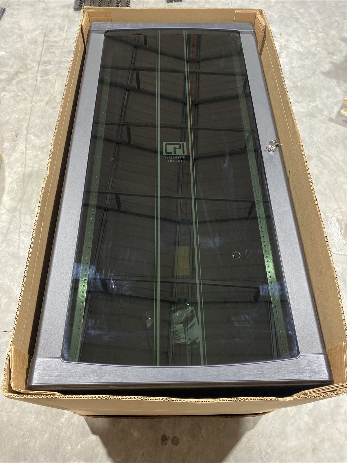 Chatsworth Products CUBE-IT,G3 UL 024-74100-001 New