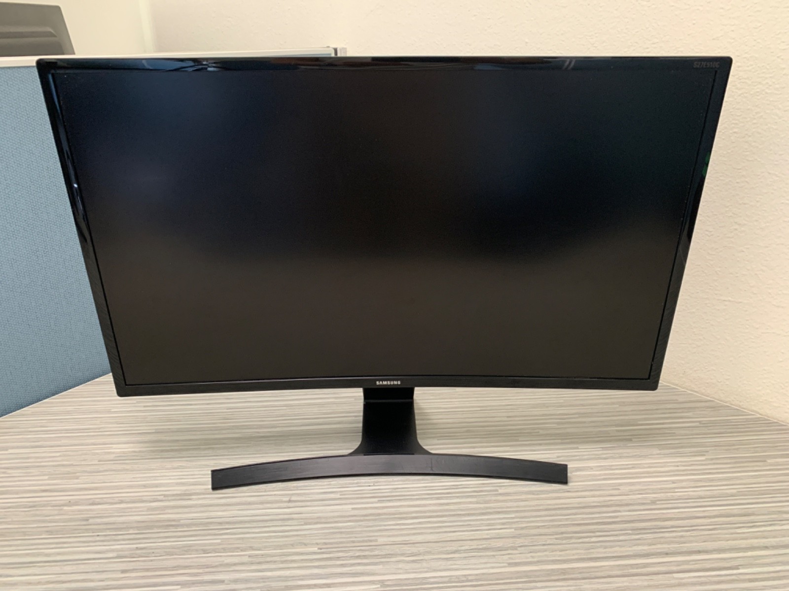 Samsung 27E510C 27 inch 4000R curved LED LCD display, 1920x1080 Full HD