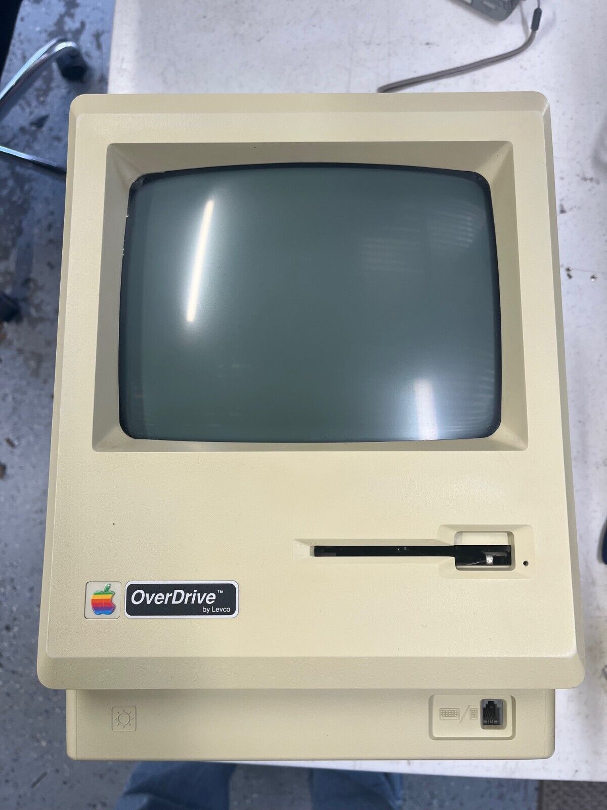 Vintage Apple Macintosh M0001W 512K Computer with Original Apple Carry Bag