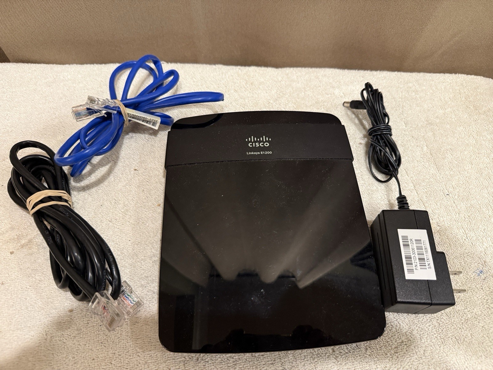 Linksys Wireless-N WiFi 300Mbps 2.4GHz Router 4-Port Switch E1200 