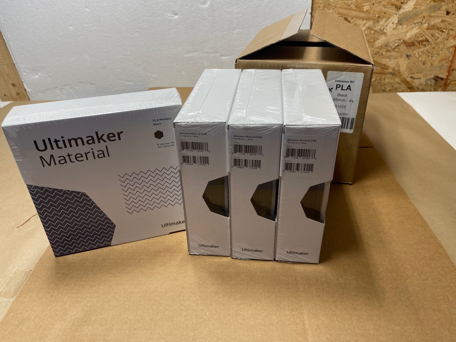 4x Lot Genuine Ultimaker Material 1609 PLA 2.85mm 750g Black