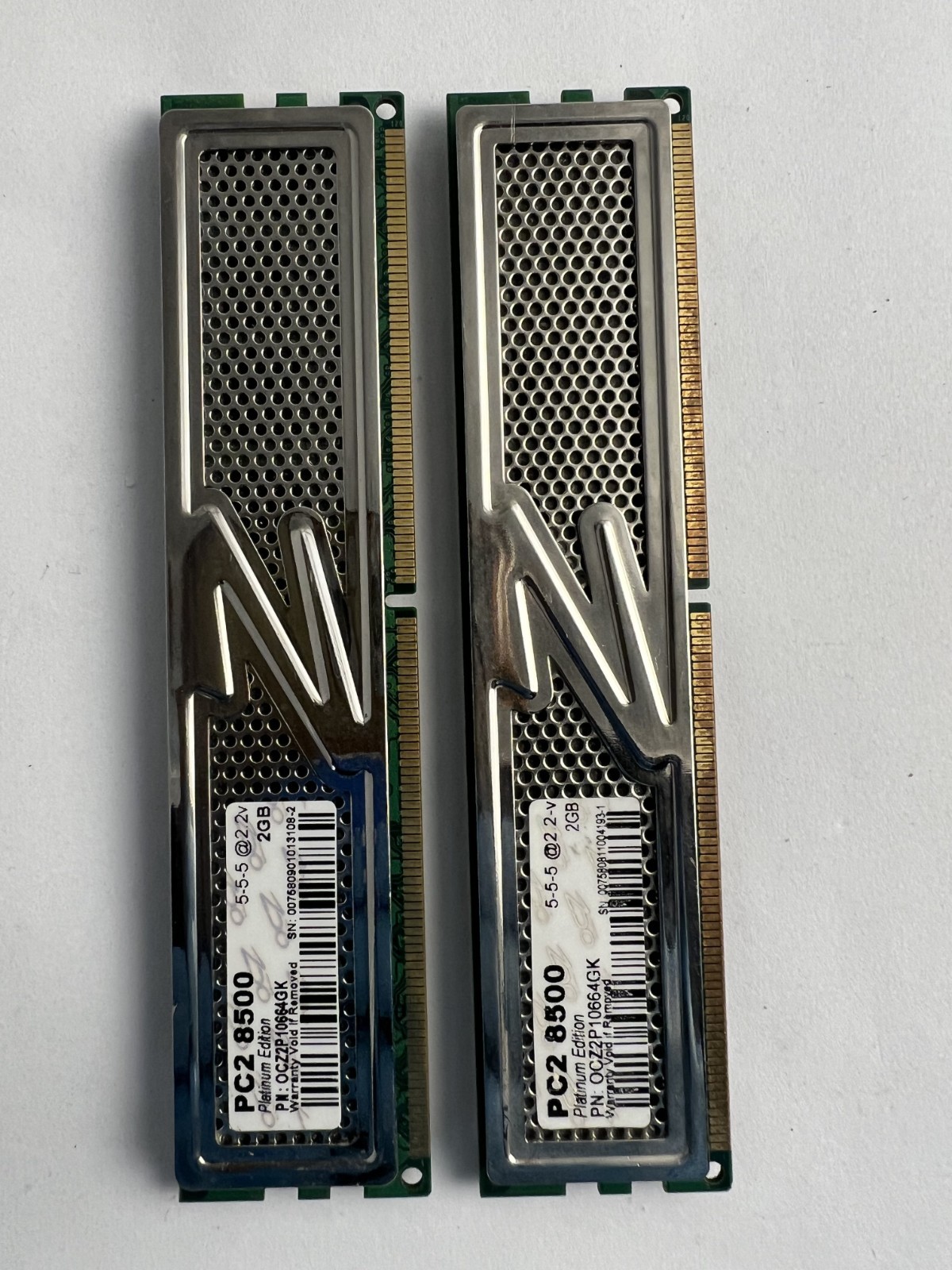 OCZ Platinum Edition 4GB (2x2GB) DDR2 1066 (PC2 8500) Memory Kit  (OCZ2P10664GK)