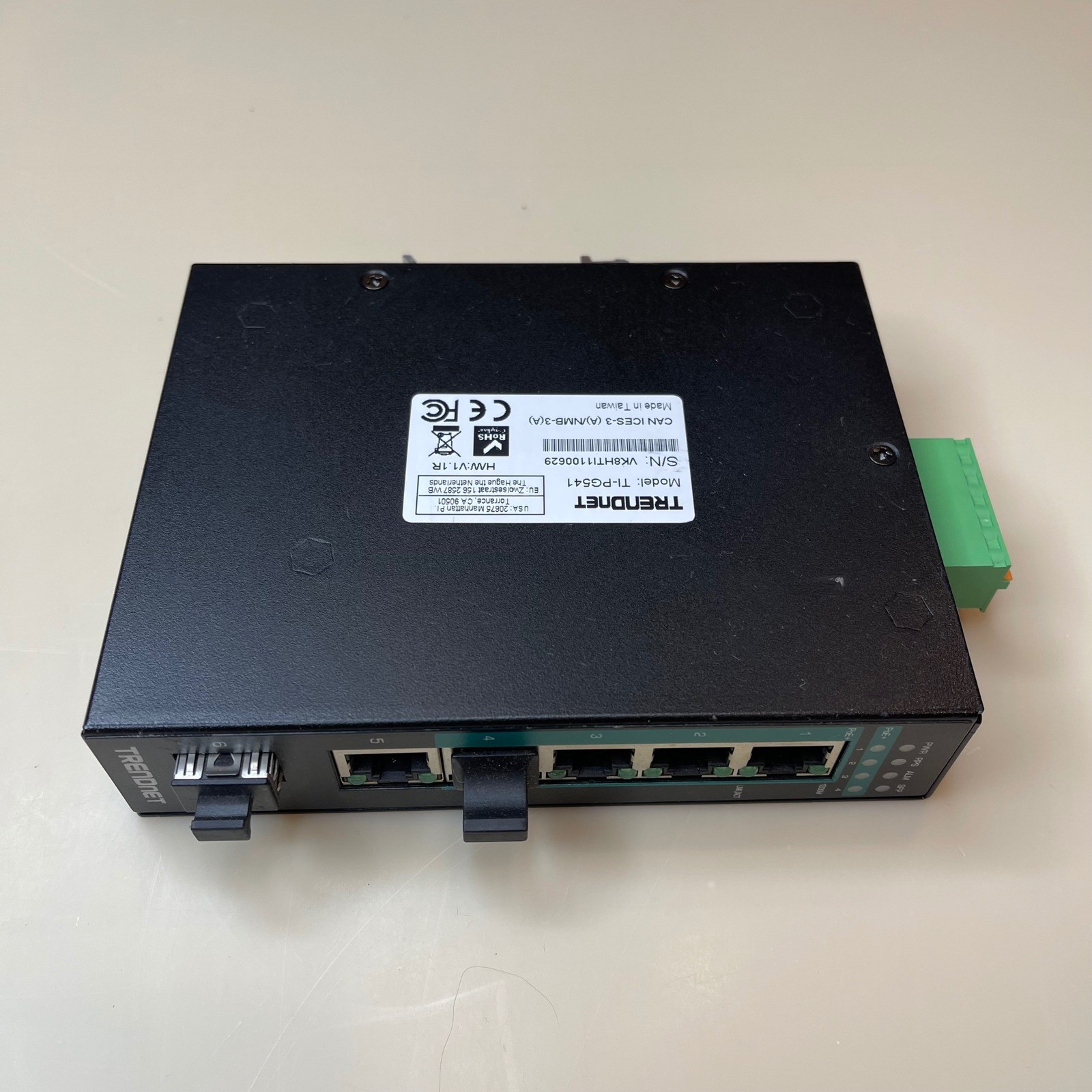 TRENDnet TI-PG541 5-Port Hardened Industrial Gigabit PoE+ DIN-Rail Switch SFP