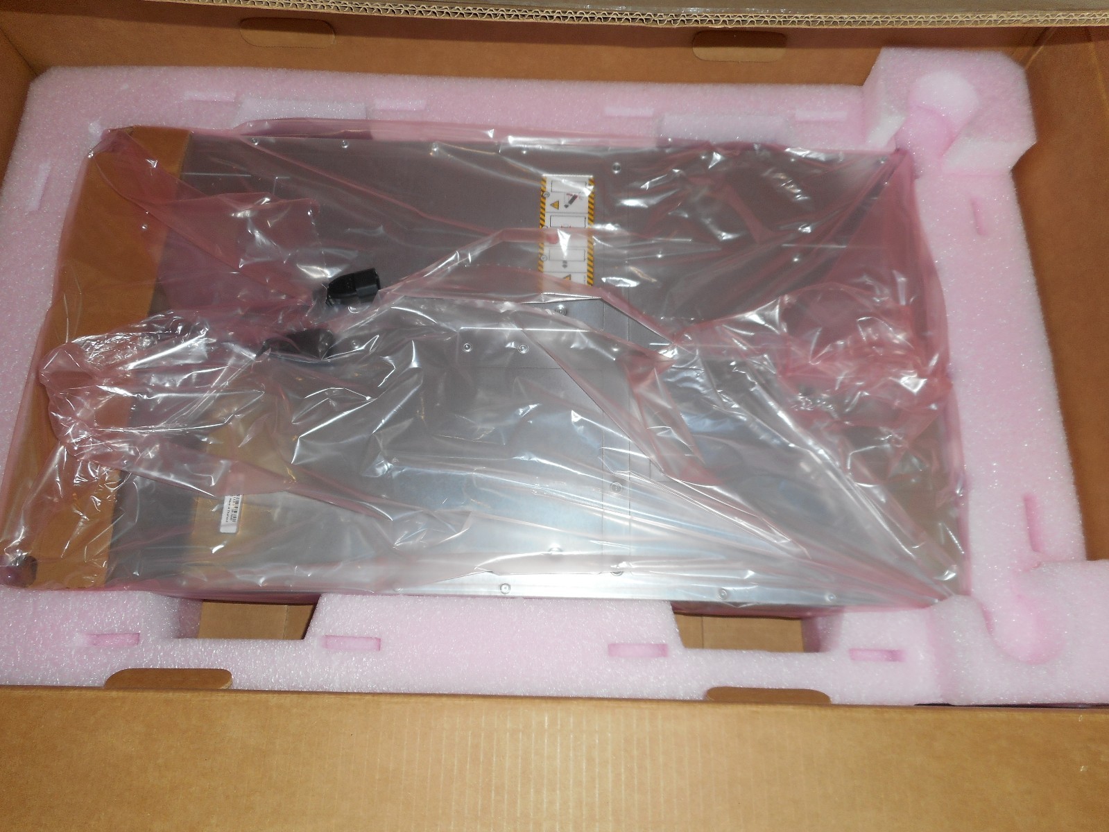 NEW GENUINE Dell EMC CX3-10C Tackhammer STORAGE PROCESSOR UM392 0UM392