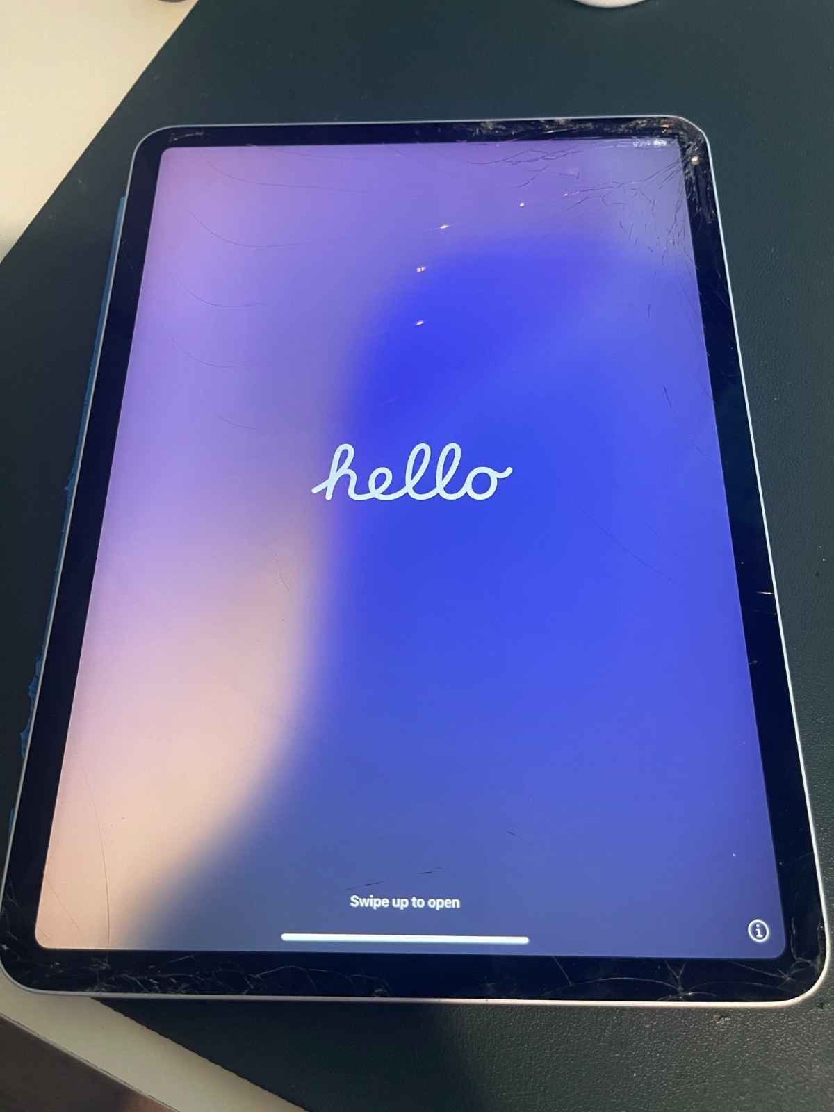 Apple iPad Pro 11" 1st Gen - Wi-Fi - Space Gray - Silver A1980 - USED