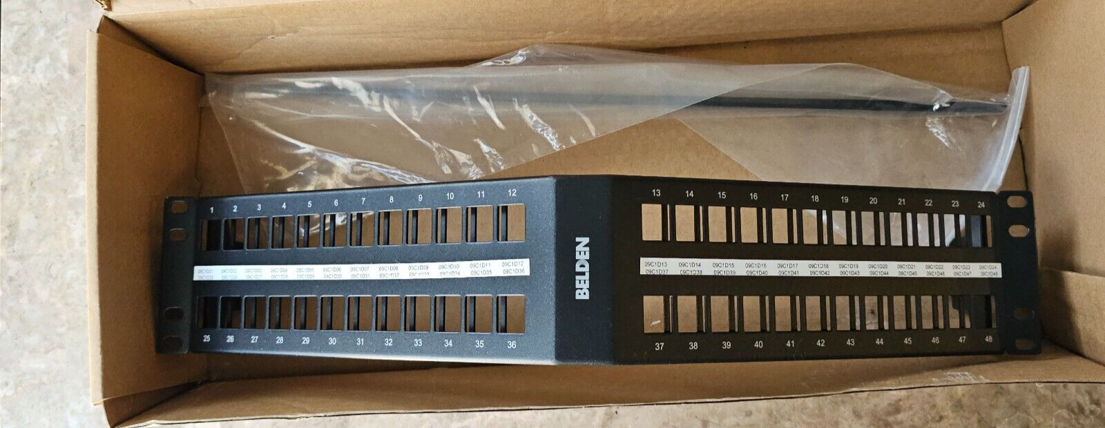 BELDEN | AX104601 Coax Panel Commercial, ANGLED 48-PORT KEYCONNECT PATCH   READ