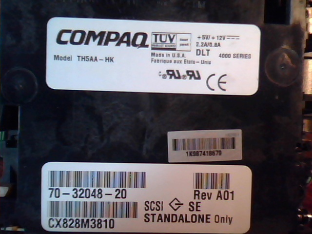 DLT Tape Drive Compaq 20/40 GB TH5AA-HK 70-32048-20 SCSI SE Standalone A01 