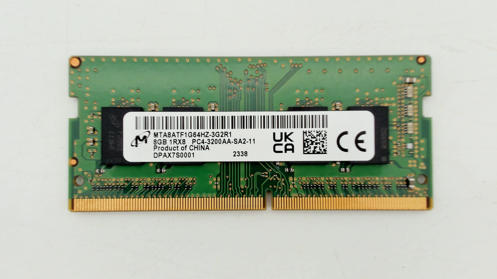 Micron 8GB DDR4 SO-DIMM PC4-25600 3200MHz 260-Pin CL22 RAM MTA8ATF1G64HZ-3G2R1