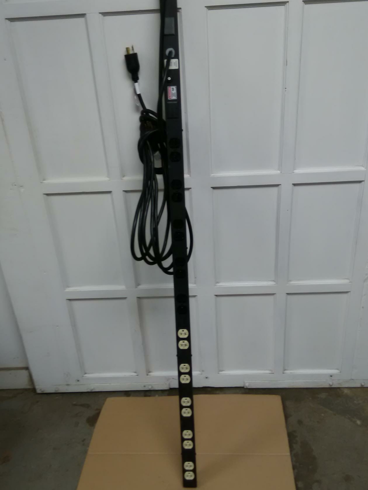 Geist JBCN202-152D20DTL5 Double Metered PDU Power Distribution Unit 66" Rack
