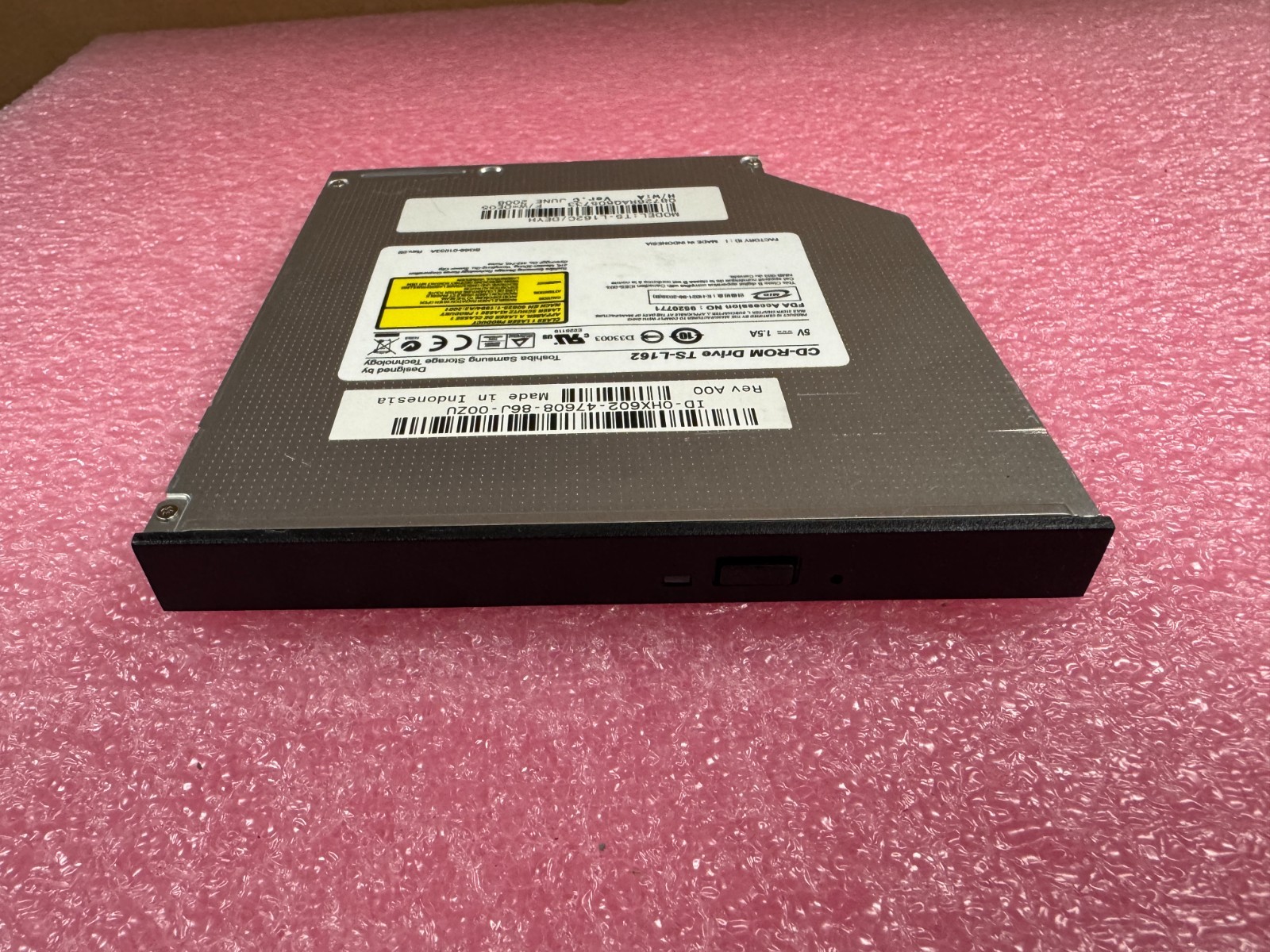 Teac CD-224E Series CD-ROM drive w/ IDE Converter Option for Desktop & Server