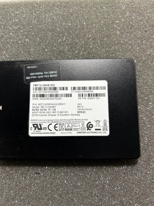 SAMSUNG PM871b 256GB SSD