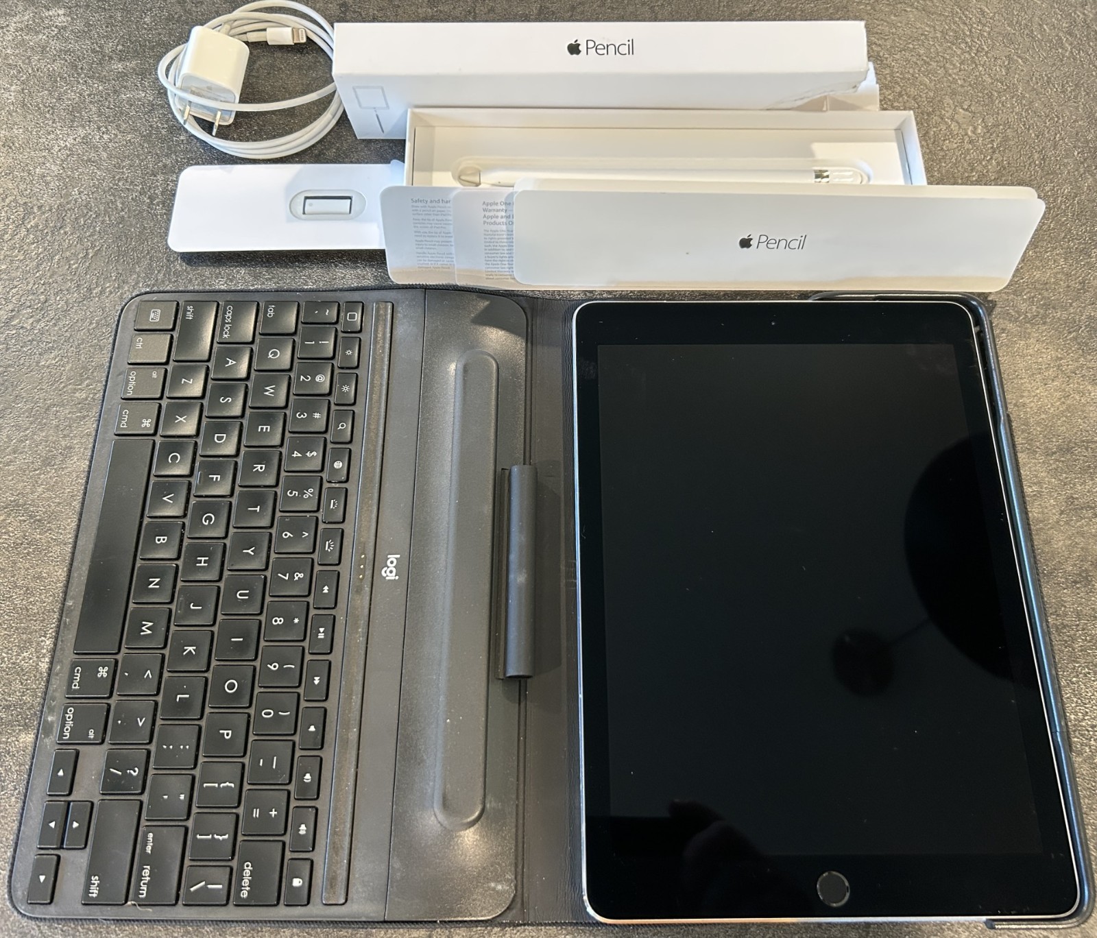 Apple iPad Pro 9.7" A1674 128GB Space Gray Pencil Headphones Charger Case Bundle