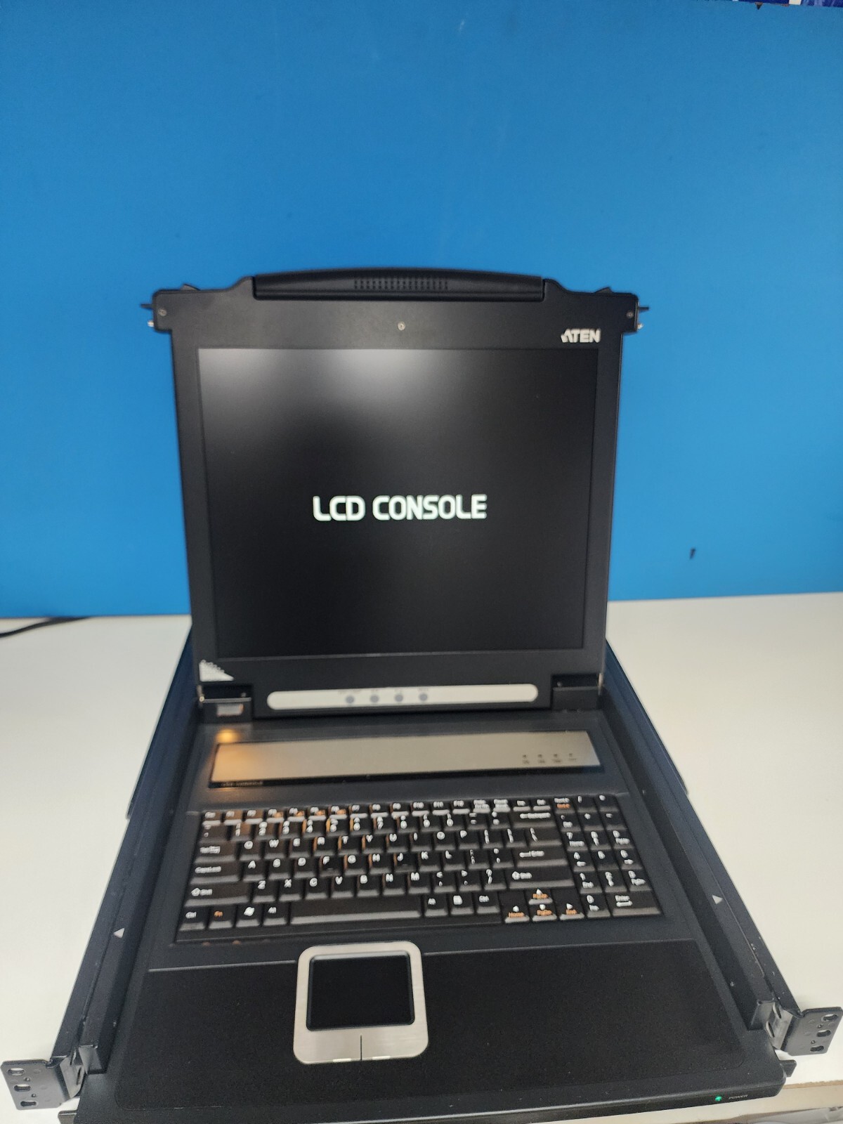 APC AP5717 17" Rackmount LCD Console 