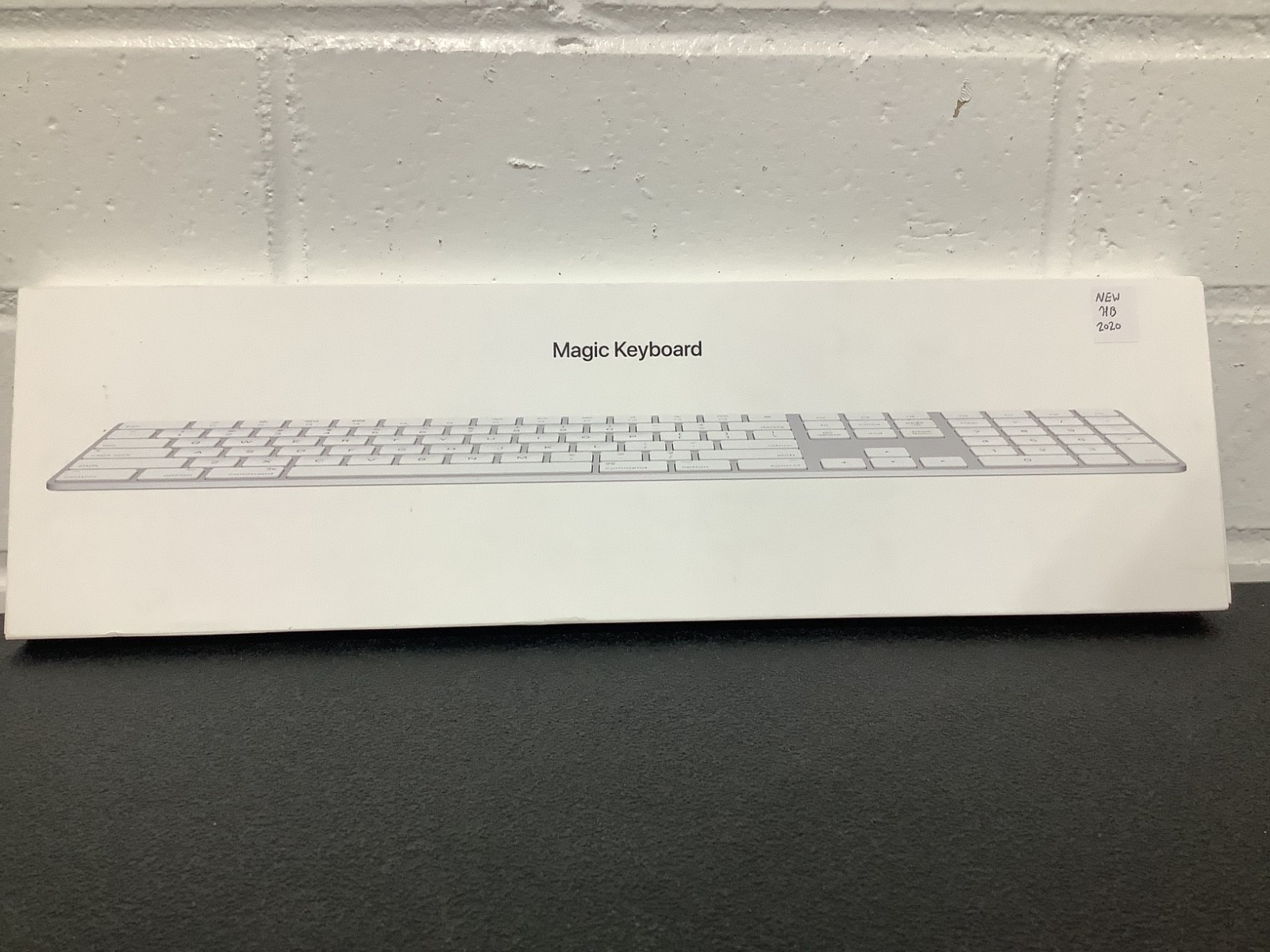 Apple Magic Keyboard with Numeric Keypad - MXCJ3LL/A (A1843) USB-A