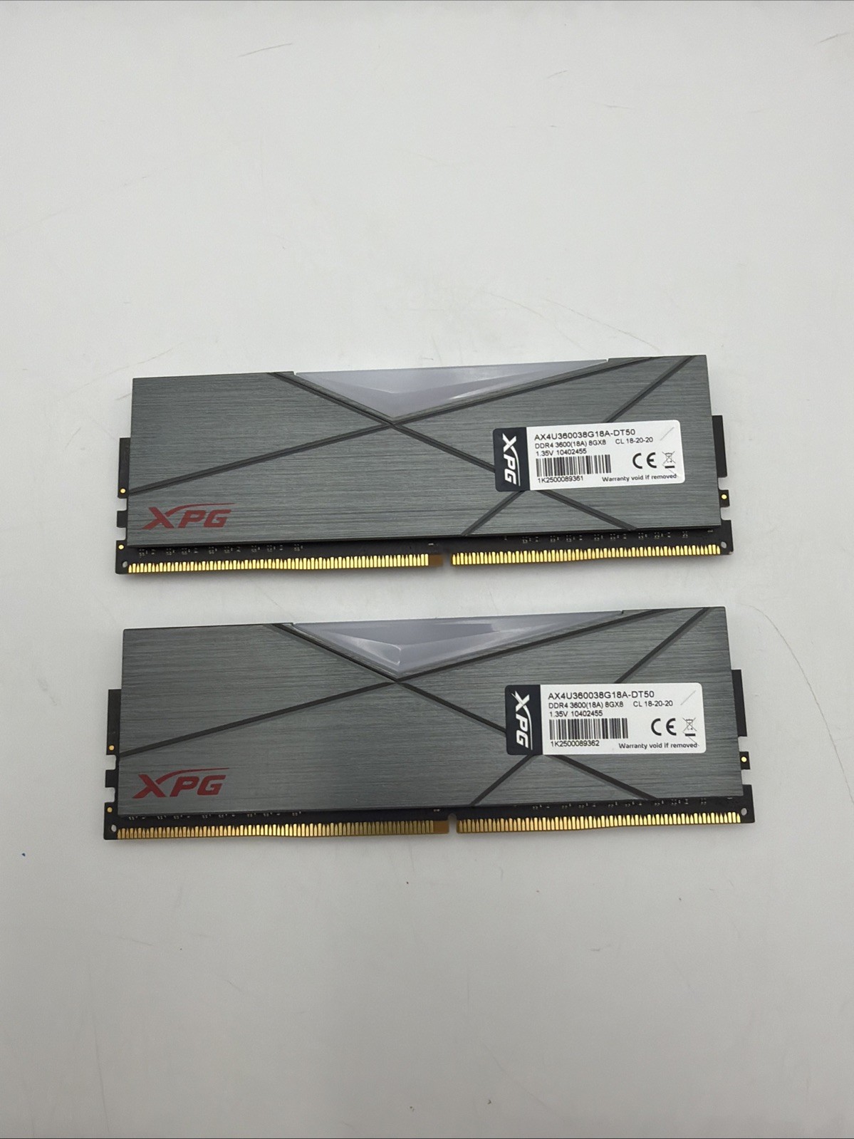 XPG Spectrix D50 RGB  2x8GB DDR4-3600MHZ 16 GB Total Kit AX4U360038G18A-DT50