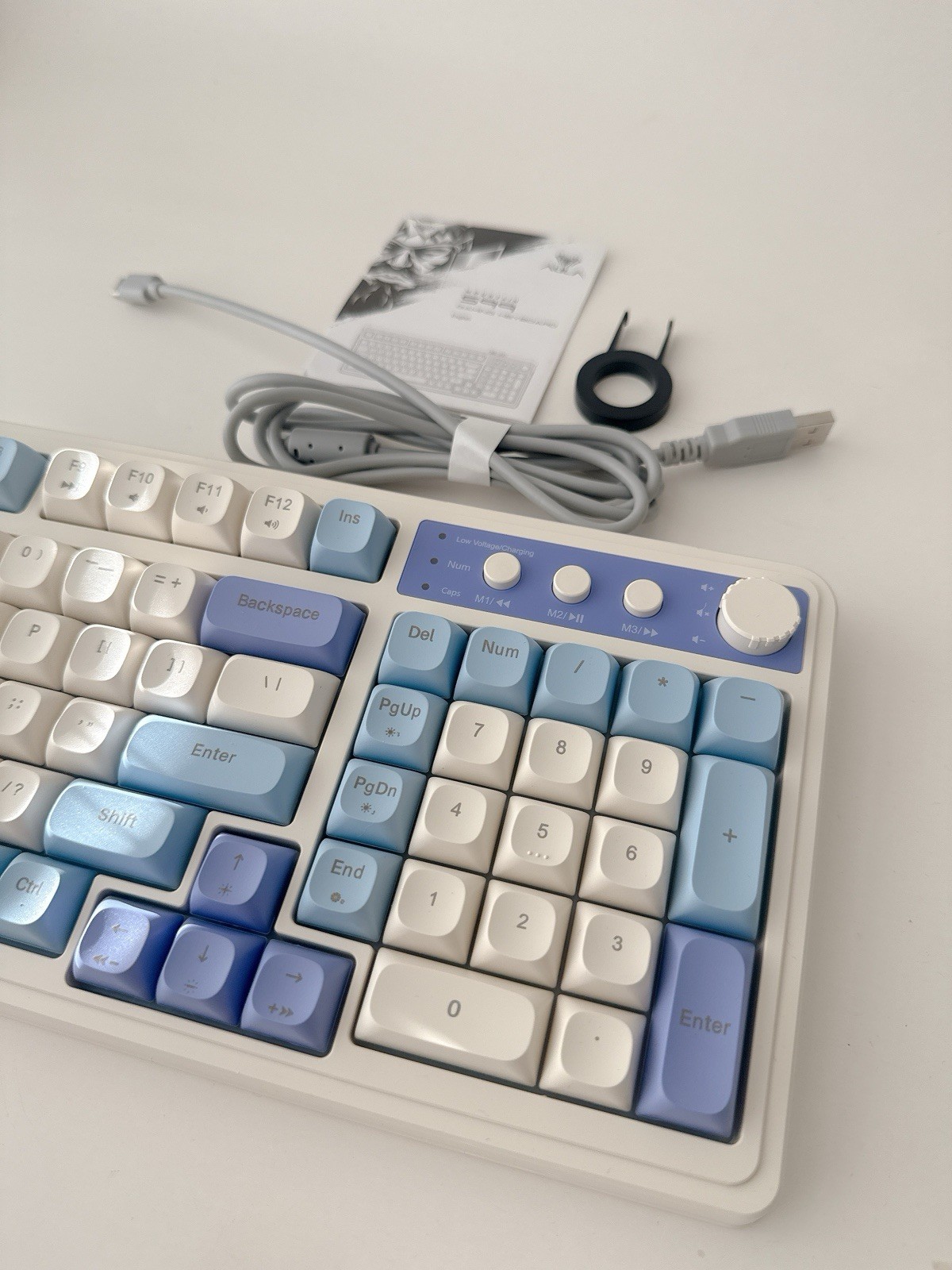 Brand new in originalbox - AULA S99 wireless RGB keyboard 