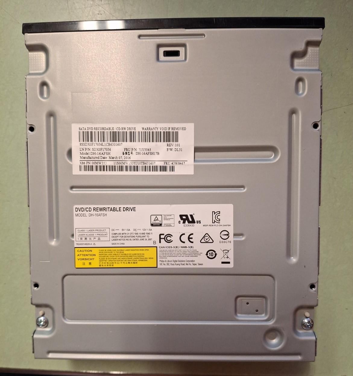 LiteOn DVD/CD Rewritable Disk Drive DH-16AFSH 00MW353 SDX0F17036