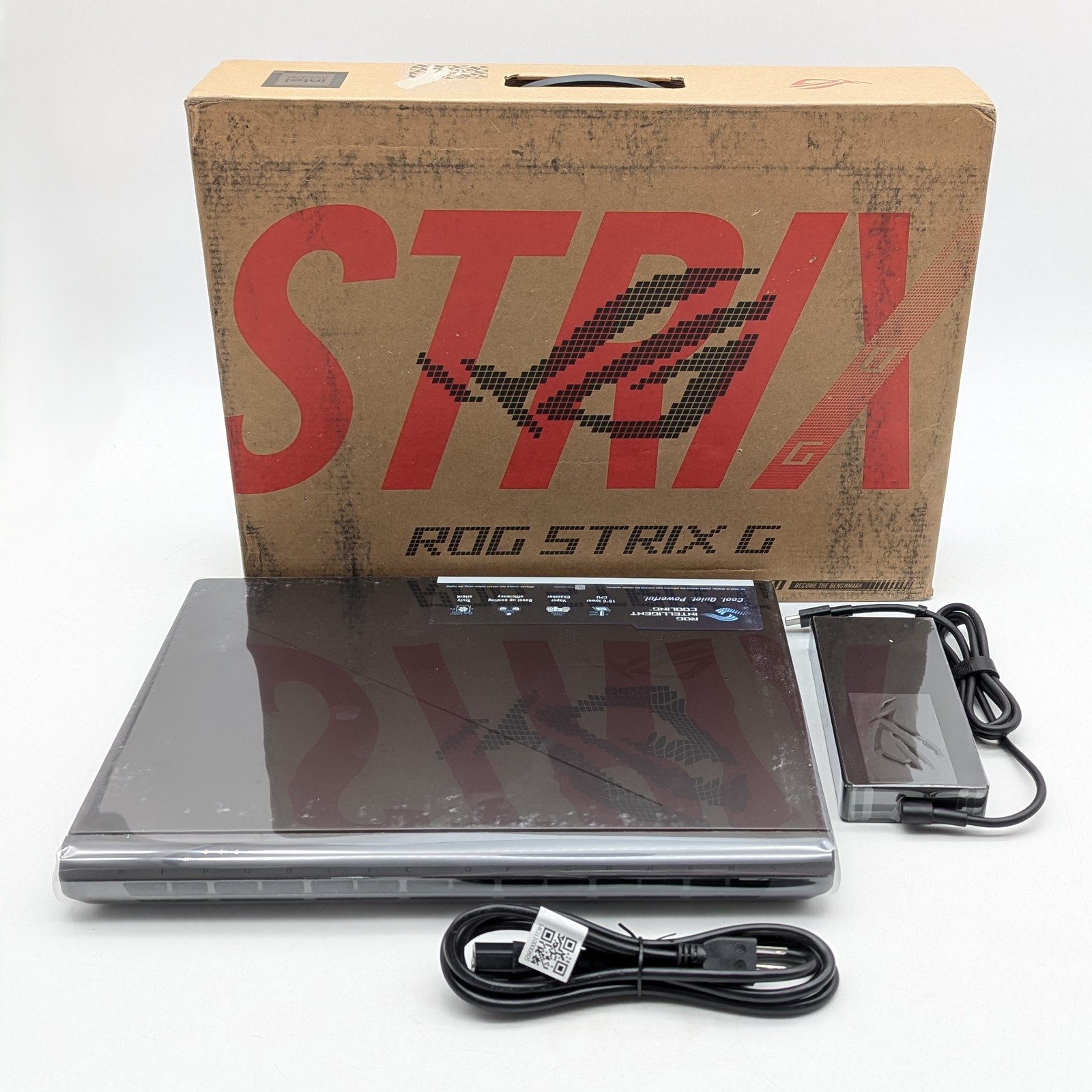 ASUS ROG Strix G18 G815J 18" Core i7-14650HX 16GB DDR5 1TB SSD RTX 5060 Win11
