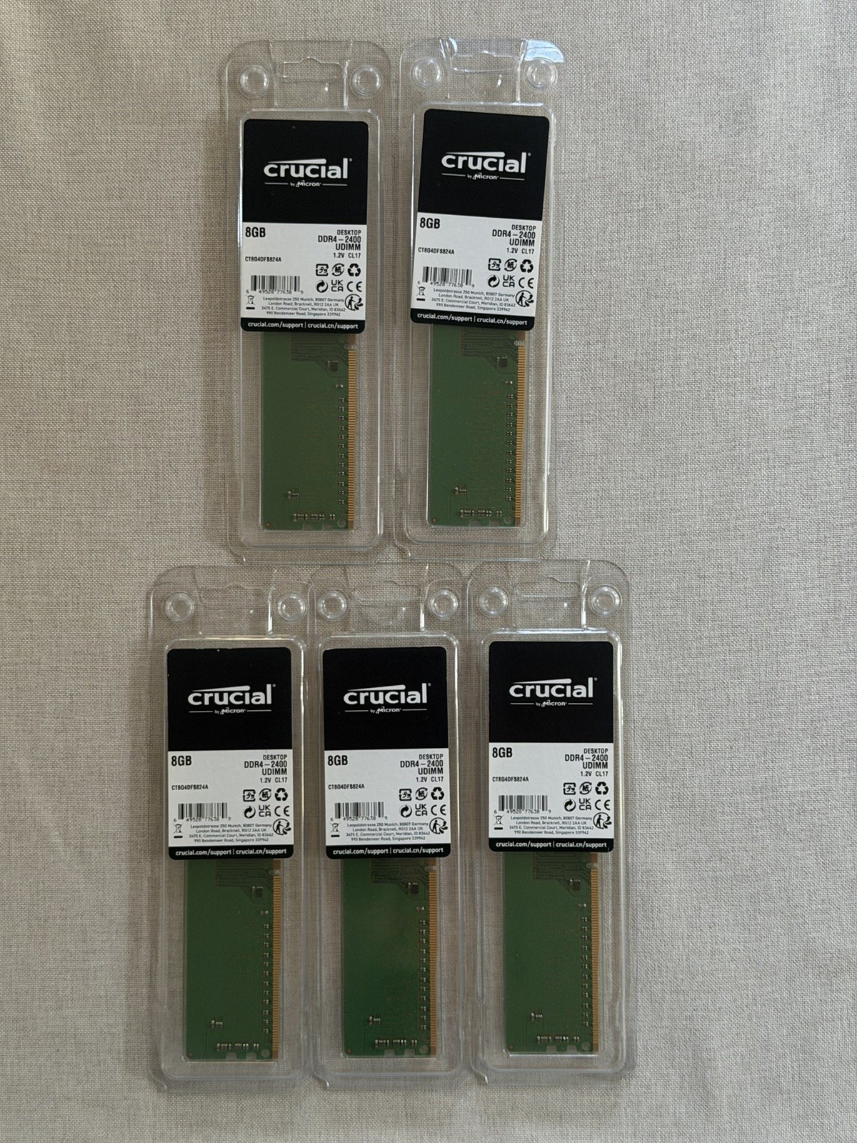Crucial 8GB Memory (1 x 8GB) PC4-19200 (DDR4-2400) 1.2V CL17 (CT8G4DFS824A)