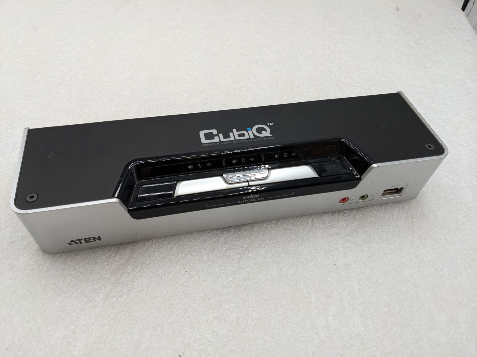Aten Technologies CubiQ CS1764A KVM Switch NO Adapter - 