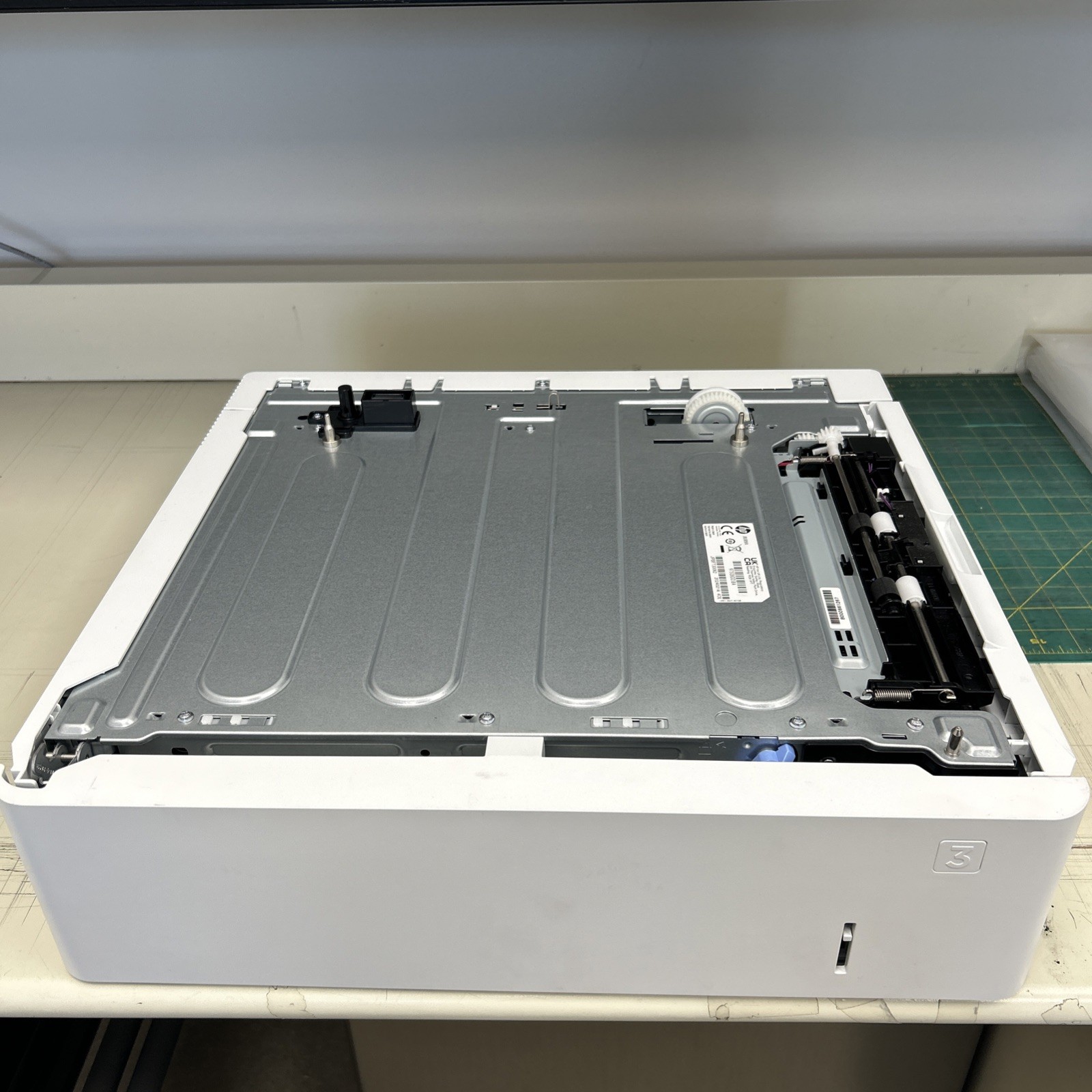 HP LaserJet J8J89A 550-Sheet Paper Tray