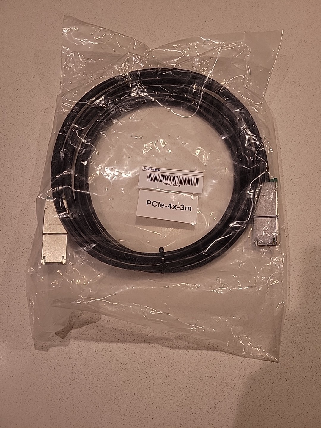 Serialtek PCIe x4 Cable 3m Length 
