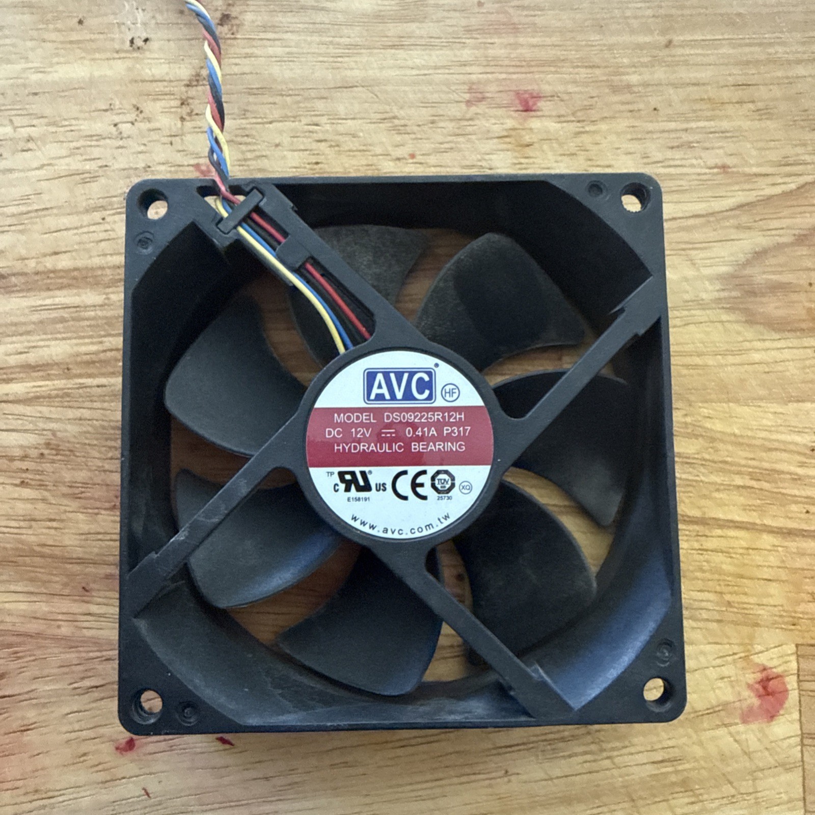 AVC 12V Case Cooling Fan Model DS09225R12H   Dell  4- Pin  Plug Used  & Tested