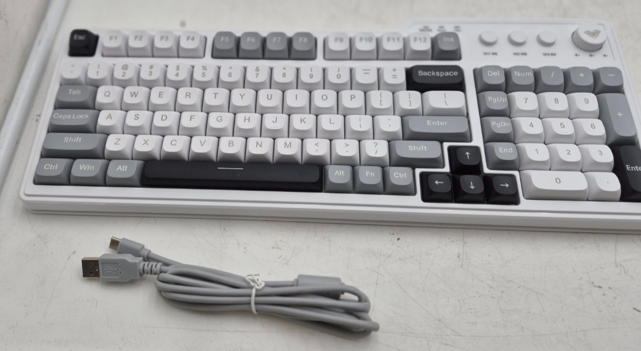 AULA F3099 HE Magnetic Switch 3-in-1 Wired/Wireless RGB Hot-Swap Keyboard White