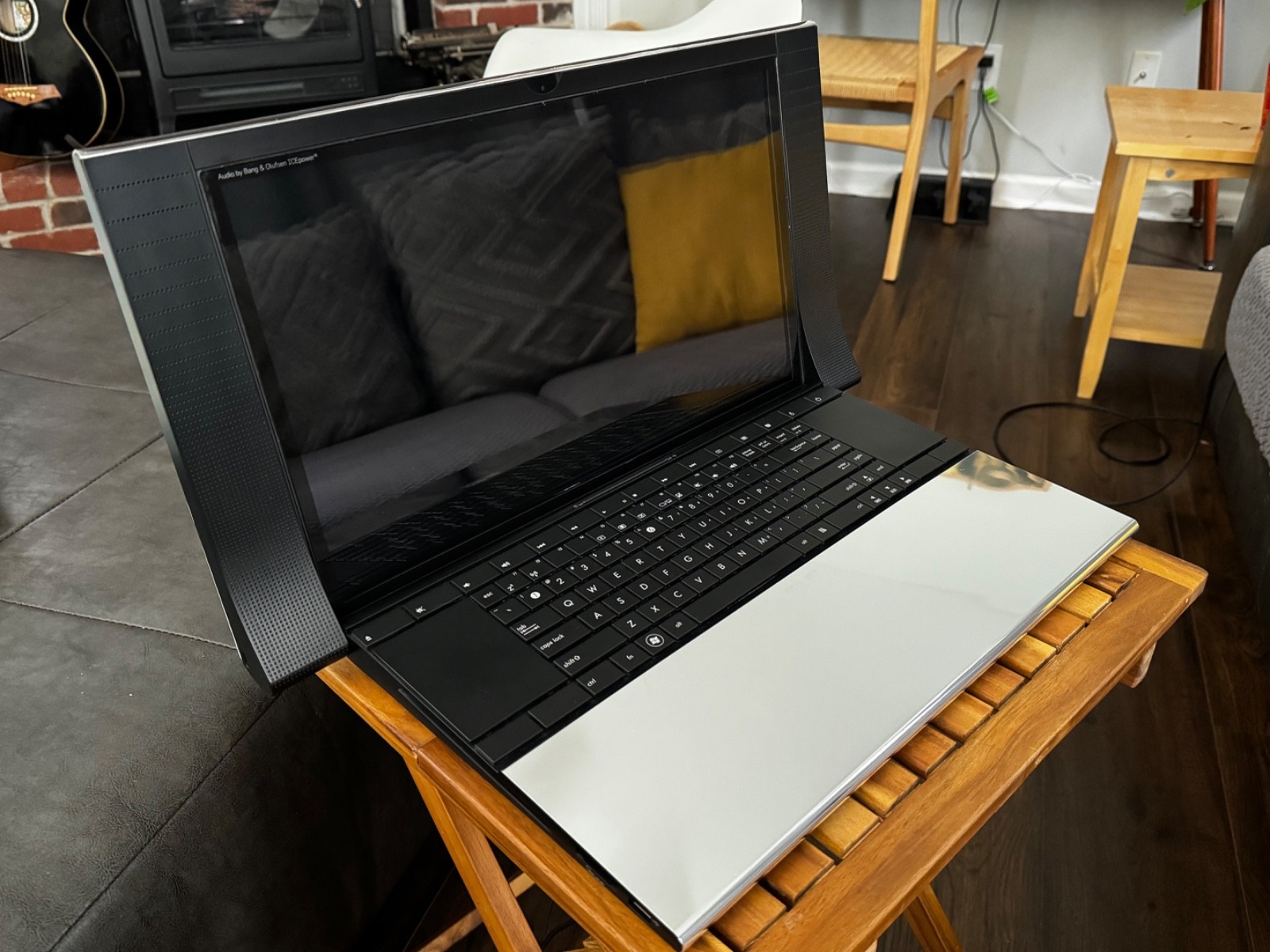 Rare ASUS NX90Jq 18.4" B&O Laptop i7 6GB Blu-ray Xubuntu Box Manuals