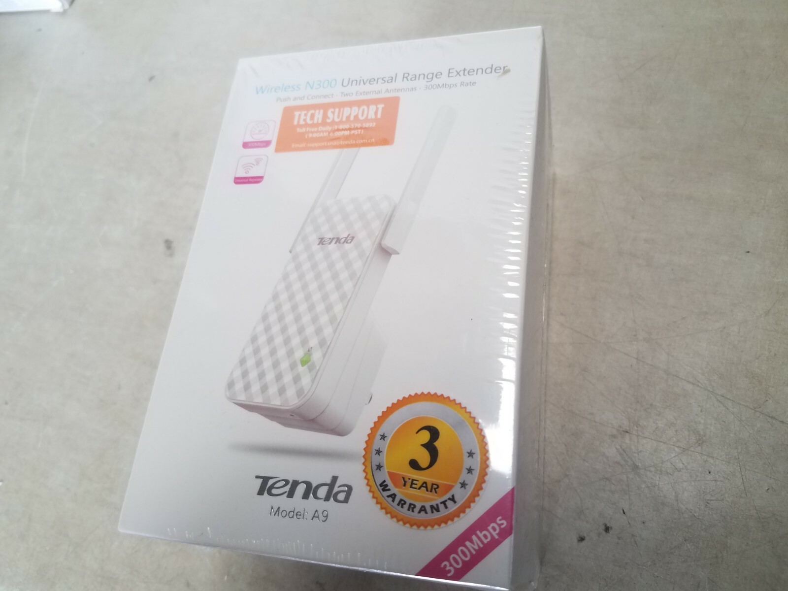 TENDA TECHNOLOGY A9 N300 UNIVERSAL RANGE EXTENDER NEW SEALED 
