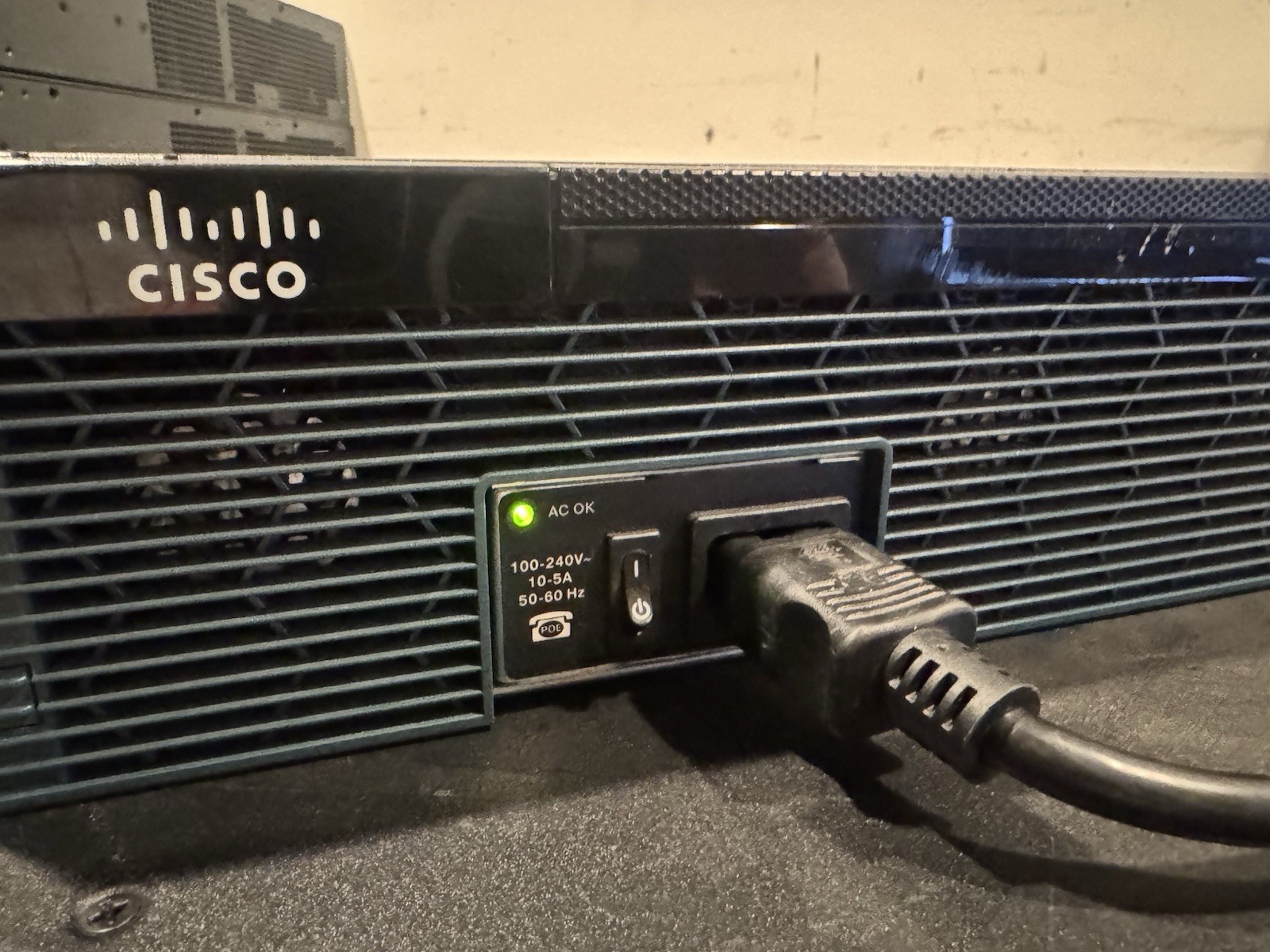 Cisco CISCO2951-HSEC+/K9 Wired WAN 3-Port 10/100/1000Mbps Gigabit,Black 157-3.M8
