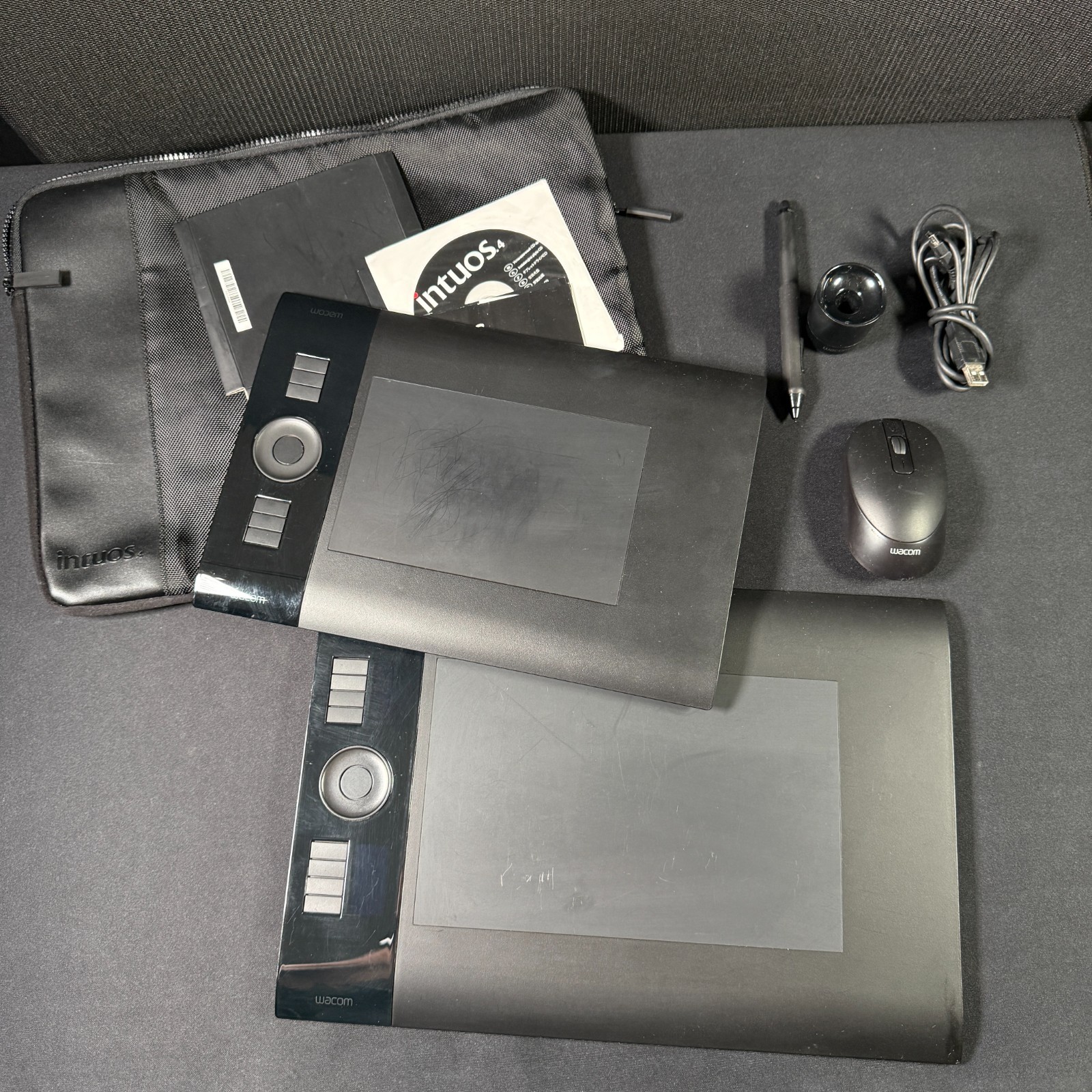 Wacom Intuos4 Small PTK-440 & Medium PTK-640 - Pen Tablet, Stylus, Case Mouse