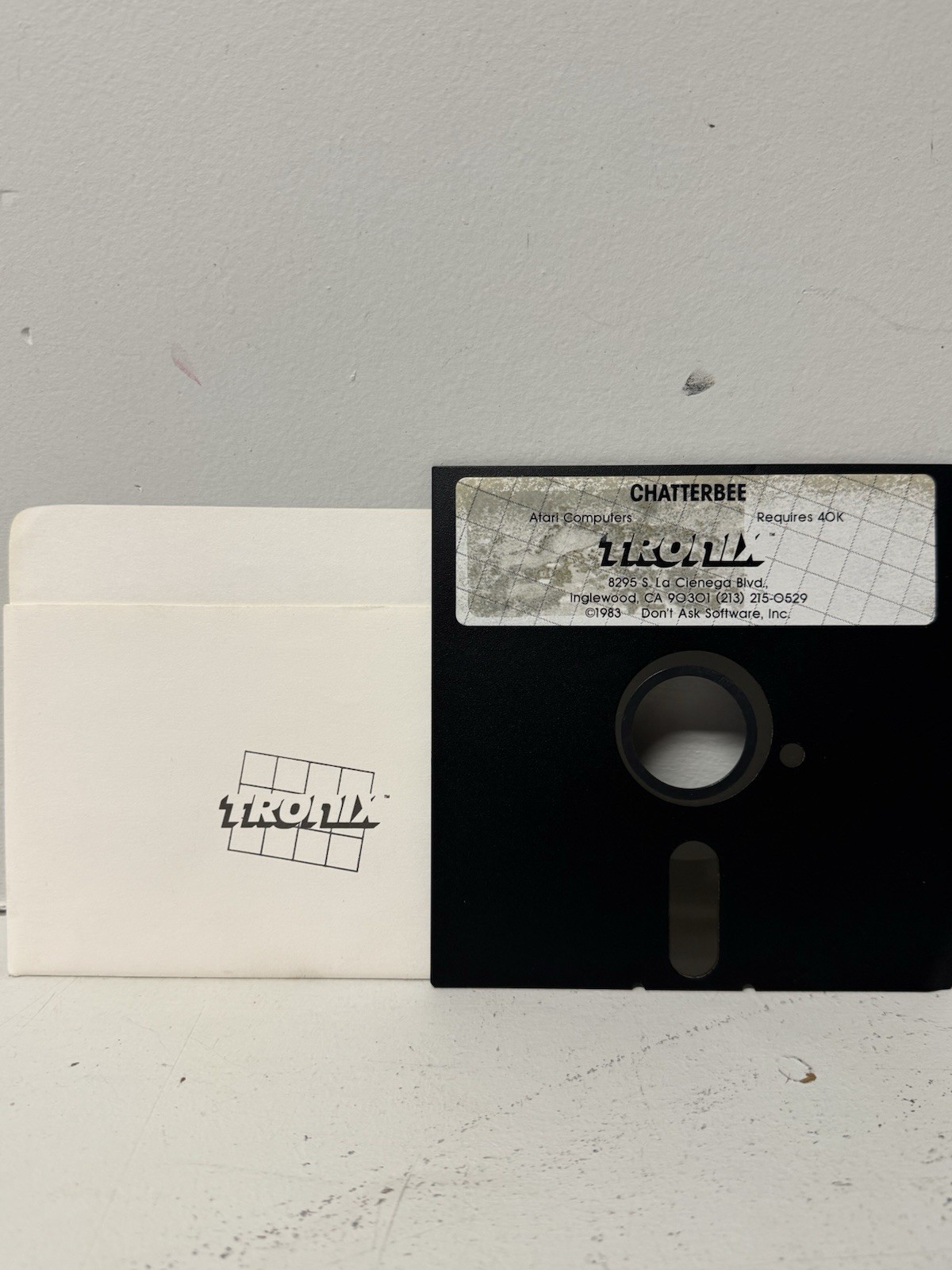 Chatterbee Atari 8-Bit 5.25” Floppy Disk Tronix Don't Ask Software 1983