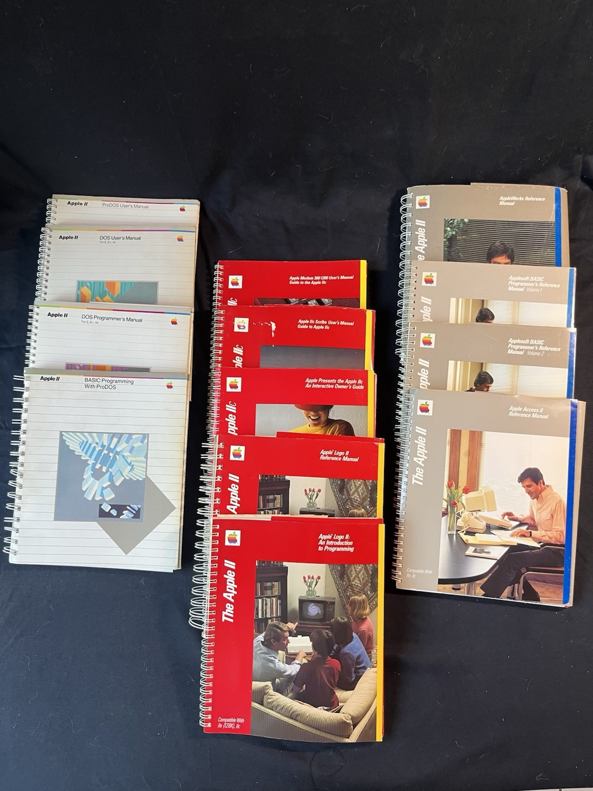 Lot of Mac Apple II Manuals (1982-85) : DOS, Logo, Applesoft, Appleworks & More