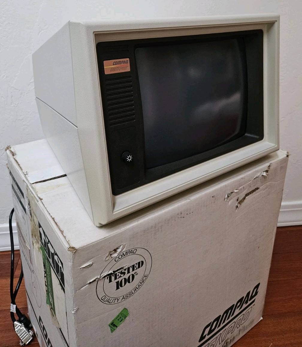 Compaq Deskpro 12CQM30 Original Box Untested