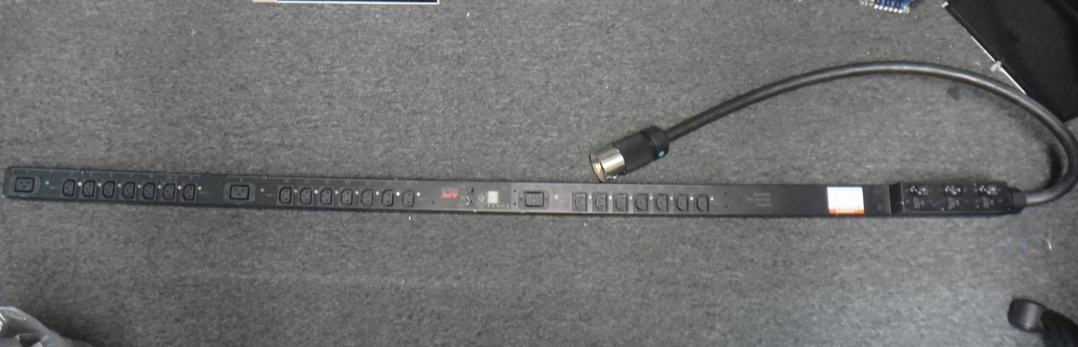 Genuine APC AP7968B 200-240 VAC 50/60Hz Metered Rack PDU
