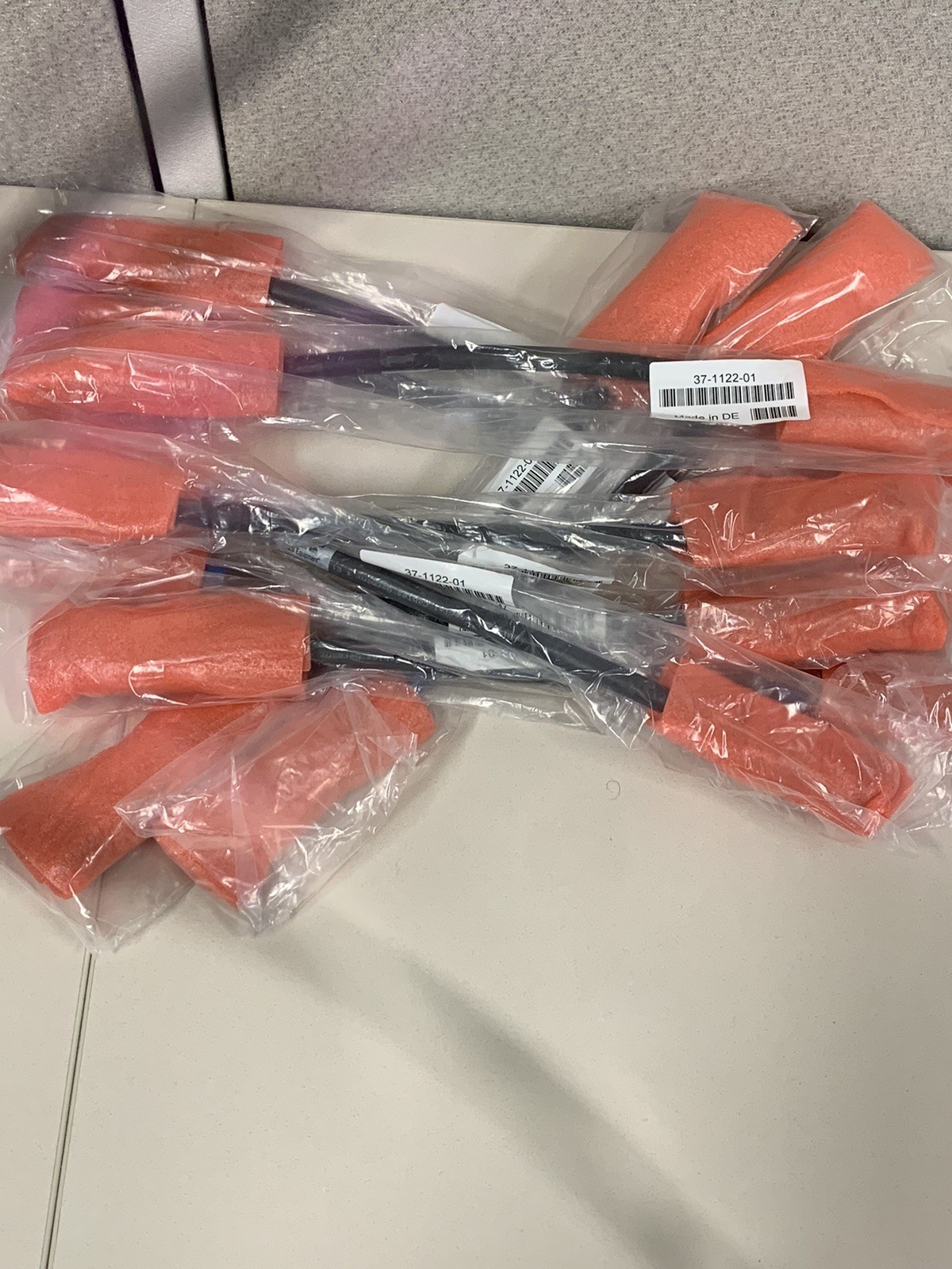 NEW Cisco Genuine  CAB-SPWR-30CM  9300 Model Stack Power Cable 37-1122-01