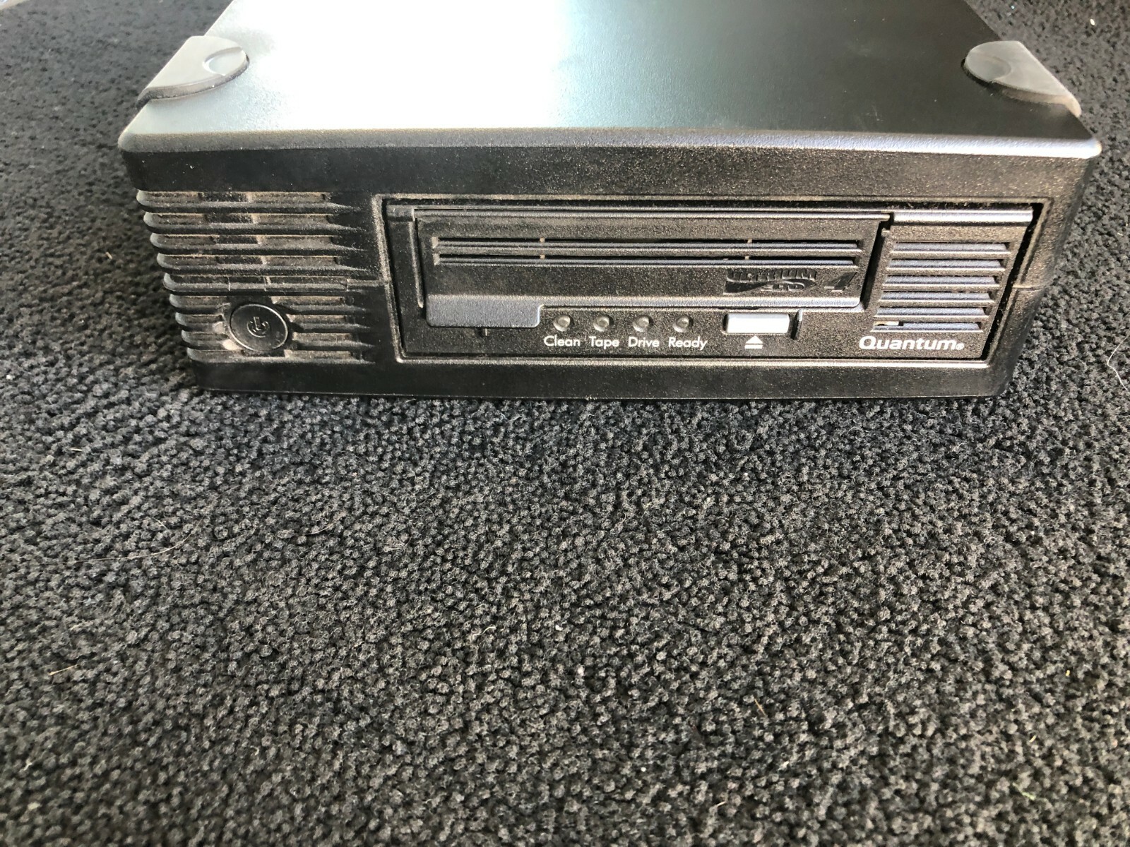 Quantum Ultrium LTO-4 External Tape Drive TC-L42BX TF5200-512 Needs cleaning