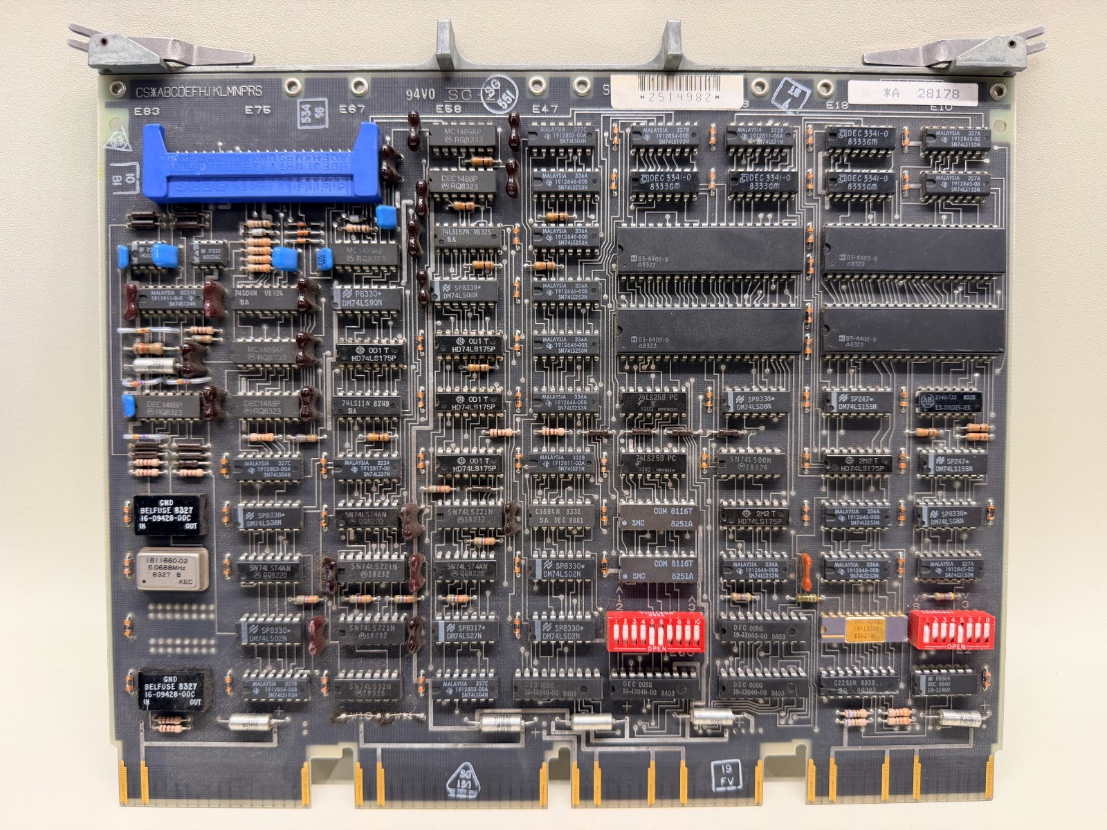 Digital DEC M7957 DZV11-M 4-line asynchronous multiplexer for QBus systems (B3)
