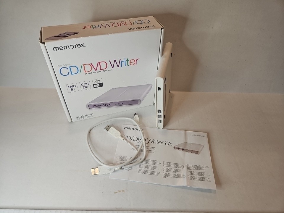 New Opened box Memorex 8X DVD/CD Writer Slim External Multi-Format USB Powered