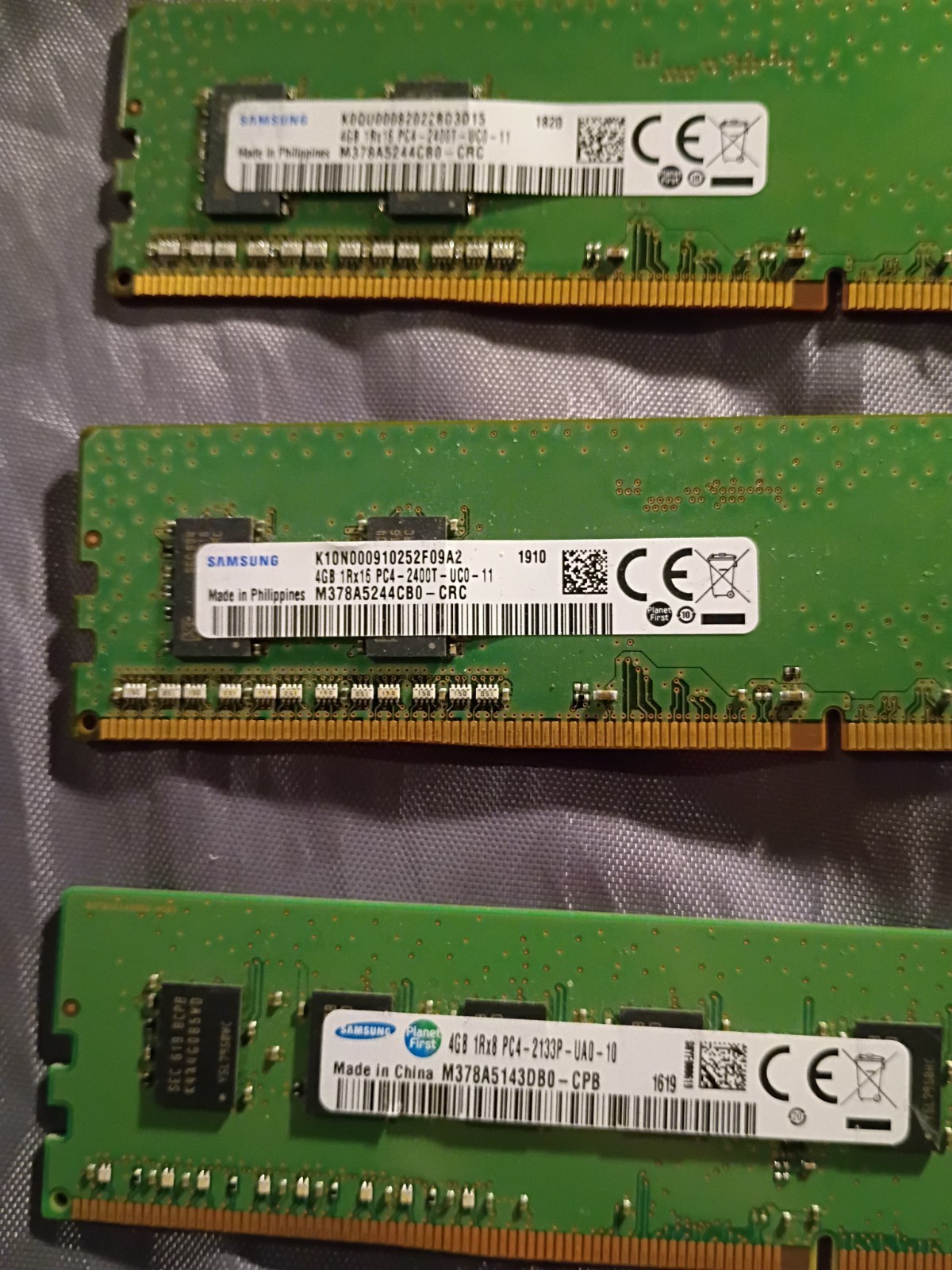 Samsung DDR4 Desktop RAM Bundle 12GB (2x4GB + 1x4GB) PC4-2400 / PC4-2133