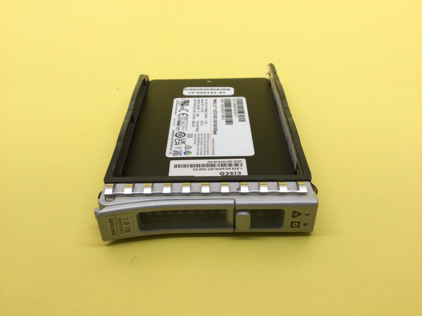 Cisco 1.92TB SATA 6.0Gbps 2.5in SSD UCS-SD19T61X-EV with Tray