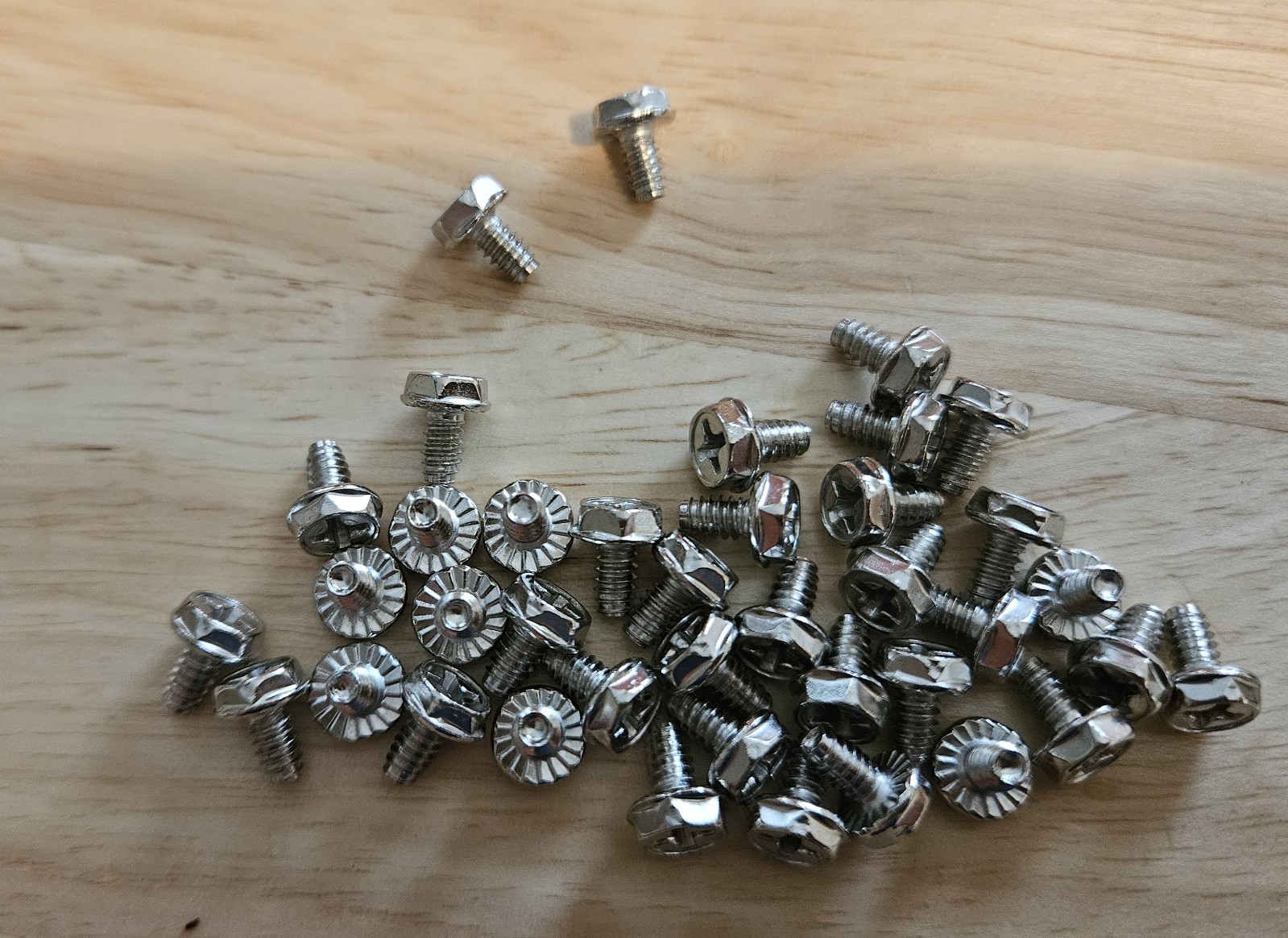 Lot of 500 - HEX #6 6/32 PC Computer chassis Case Zinc plated Philips screws