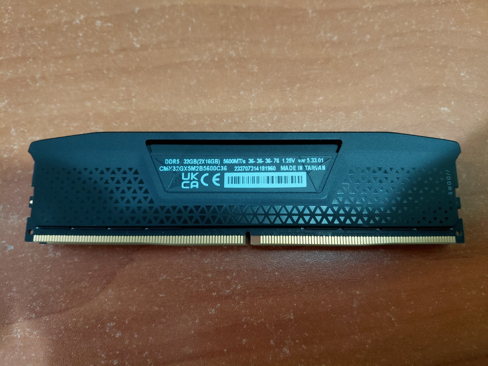 1x16GB Corsair Vengeance DDR5-5600 RAM UDIMM Desktop (CMK32GX5M2B5600C36)
