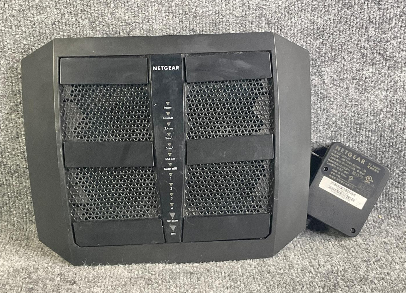 NETGEAR Nighthawk X6S R7900P AC3000 Tri-Band WiFi Router Used